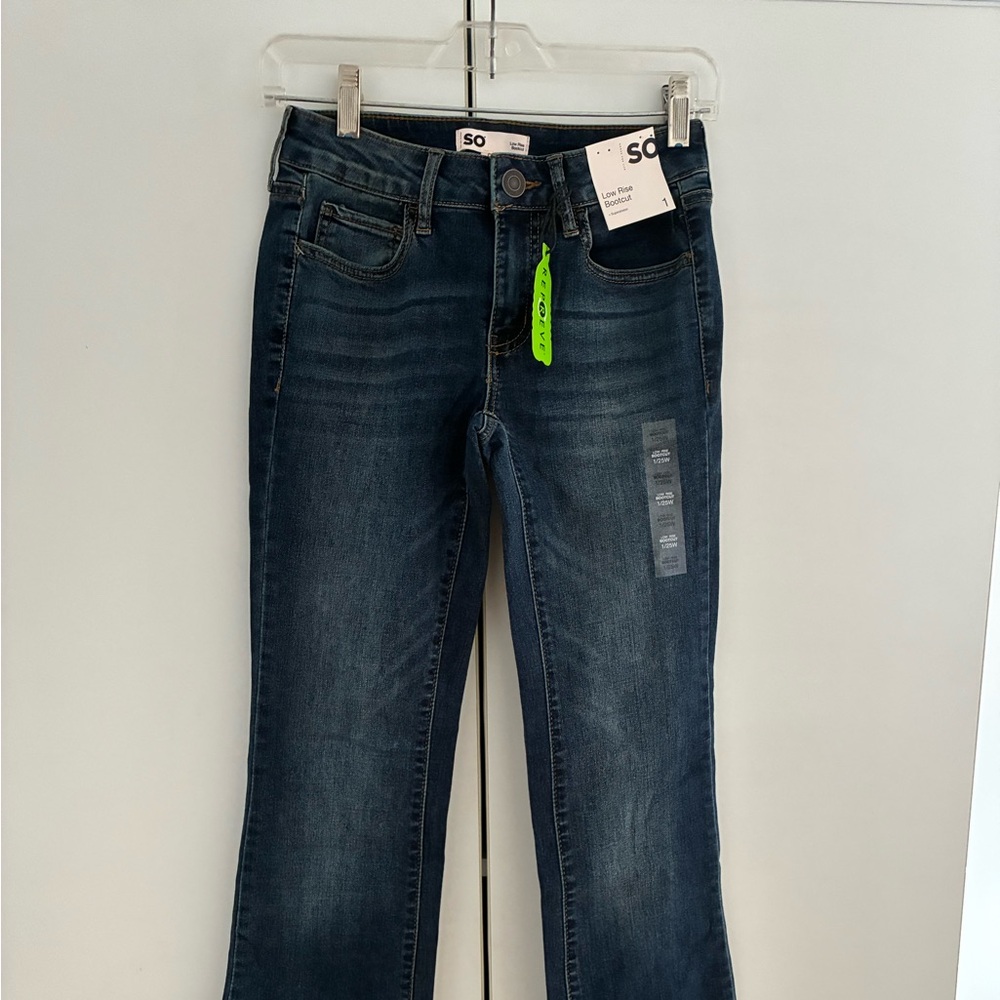 SO Juniors Low Rise Bootcut  Jeans Size 1/25W NWT